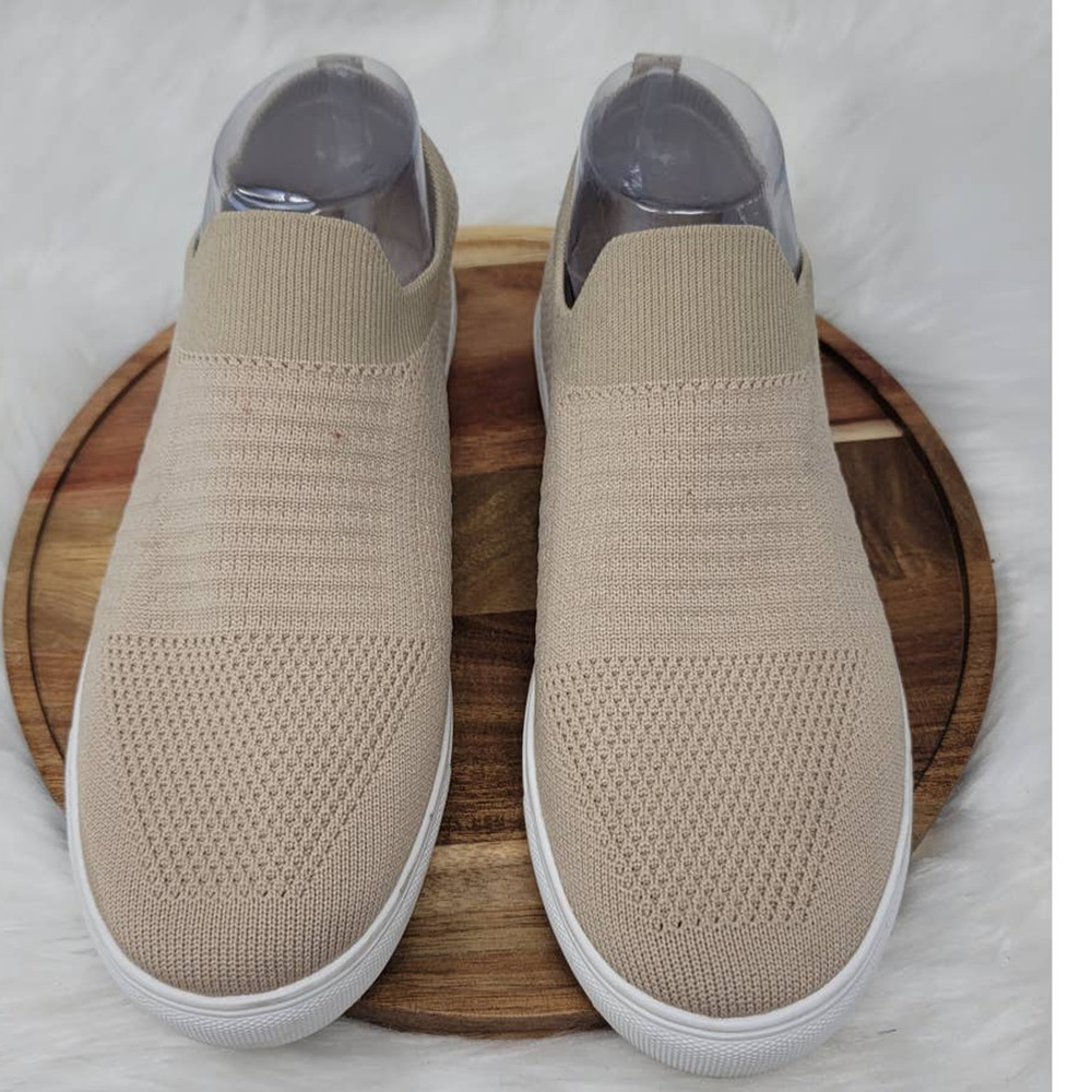 Catherine Malandrino Tan Reanie Athletic Casual Comfort Women's Shoes 9